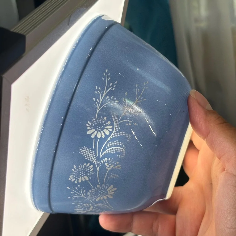 Pyrex Mixing Bowl 1.5 Pint Blue Colonial Mist 401 Vintage Floral Milk Glass - Picture 8 of 10
